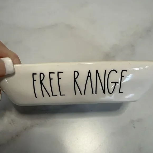 Rae Dunn FREE RANGE 6 Cup Egg Tray White Ceramic Artisan Collection By Magenta - Picture 2 of 6